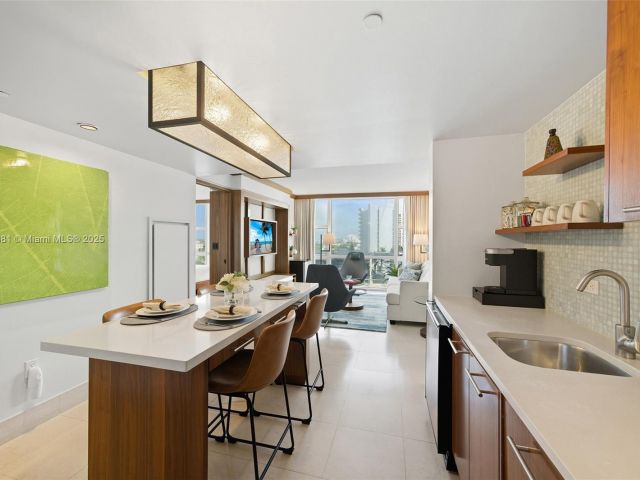 Apartment for rent  Unit # - photo 6725864