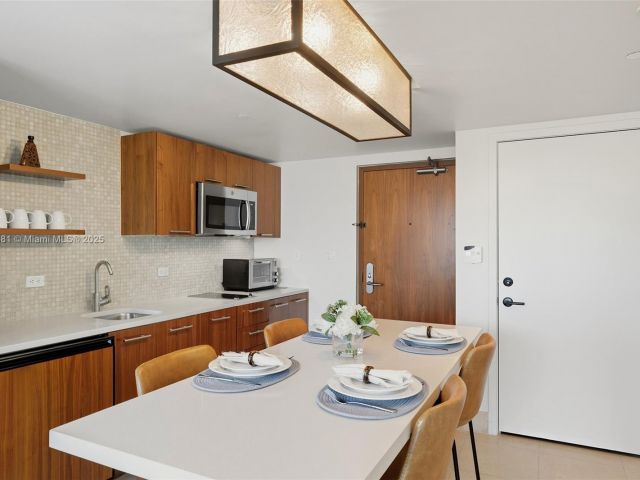 Apartment for rent  Unit # - photo 6725866