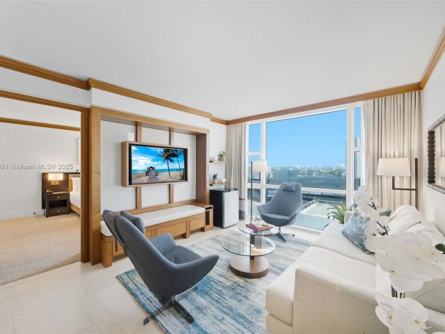 Apartment for rent  Unit # - photo 6725876