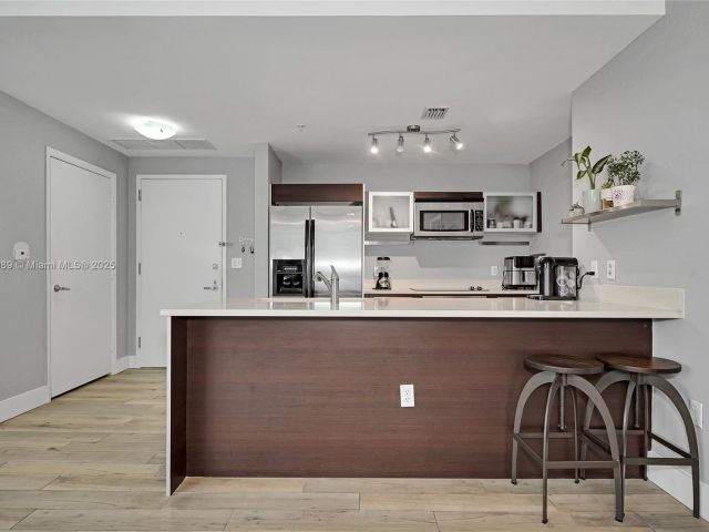 Apartment for sale  Unit #4019 - photo 7436980