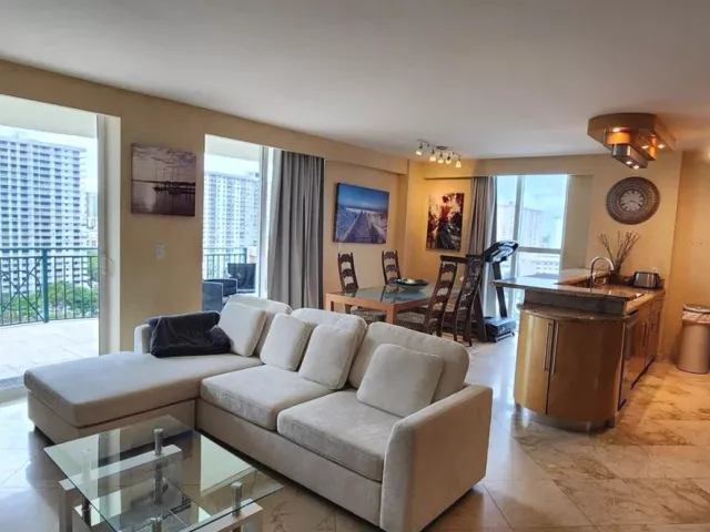 3-bedroom condo for sale in Sunny Isles Beach - 17555 SW Atlantic Blvd PH2 - MondialRealty