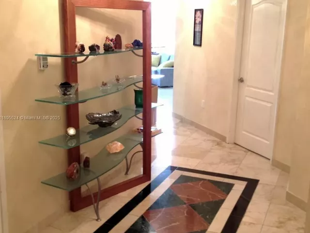 3-bedroom condo for sale in Sunny Isles Beach - 17555 SW Atlantic Blvd PH2 - MondialRealty