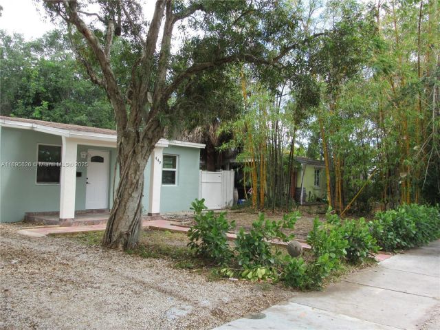 3-bedroom home for rent in Fort Lauderdale - 440 NW 15TH Avenue - MondialRealty