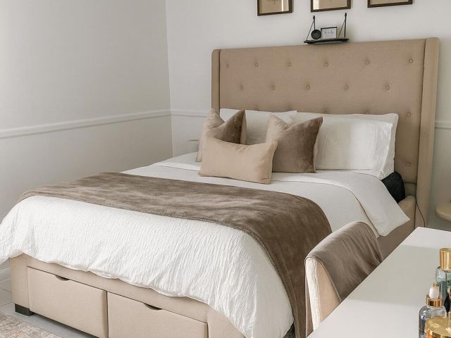 Home for sale at 2084 Laura Lane - photo 6659749