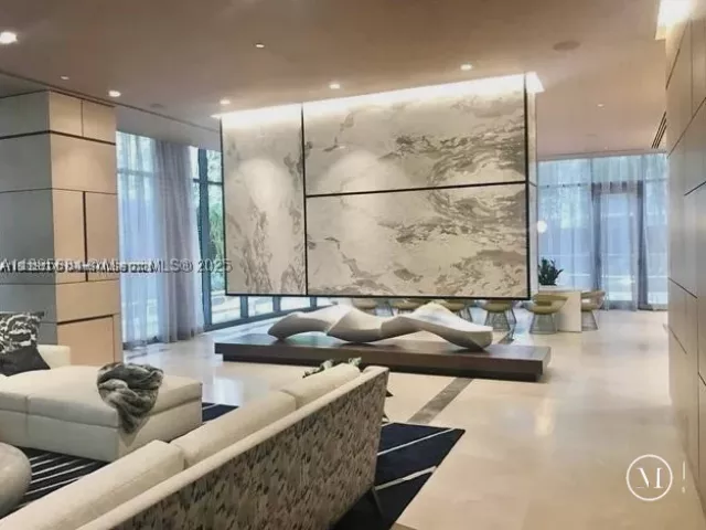 1-bedroom condo for sale in Miami - 45 SW 9th St 3009 - MondialRealty