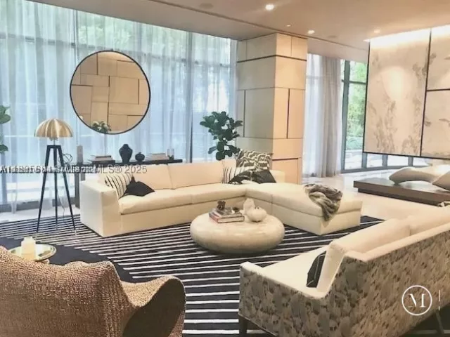 1-bedroom condo for sale in Miami - 45 SW 9th St 3009 - MondialRealty