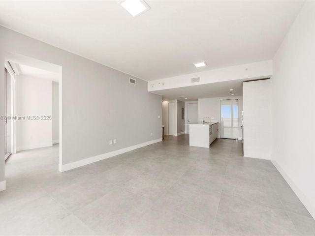 Apartment for rent  Unit #4804 - photo 6658703