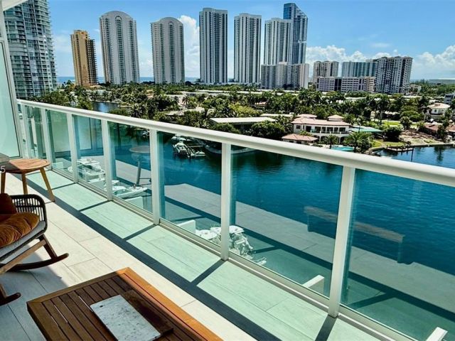 Apartment for sale  Unit #916 - photo 6659782