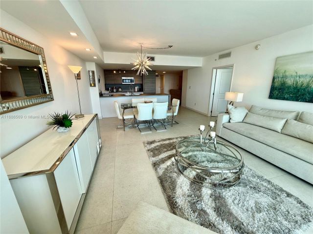 Apartment for sale  Unit #916 - photo 6659796