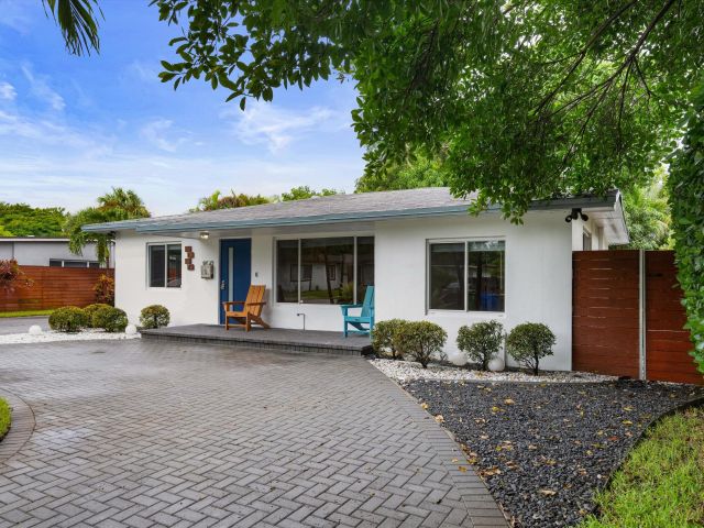 Home for rent at 1137 NE 1st Avenue - photo 6687512