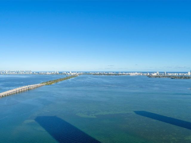 Apartment for sale  Unit #4302 - photo 6659704