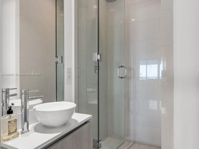 Apartment for sale  Unit #4302 - photo 6659710