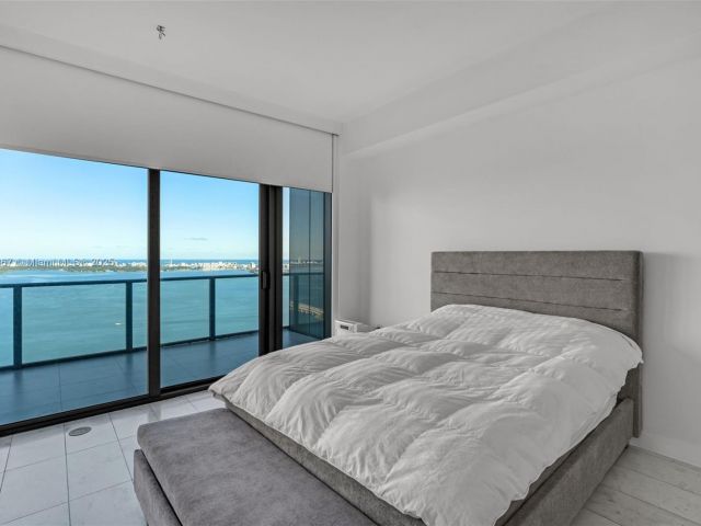 Apartment for sale  Unit #4302 - photo 6659712