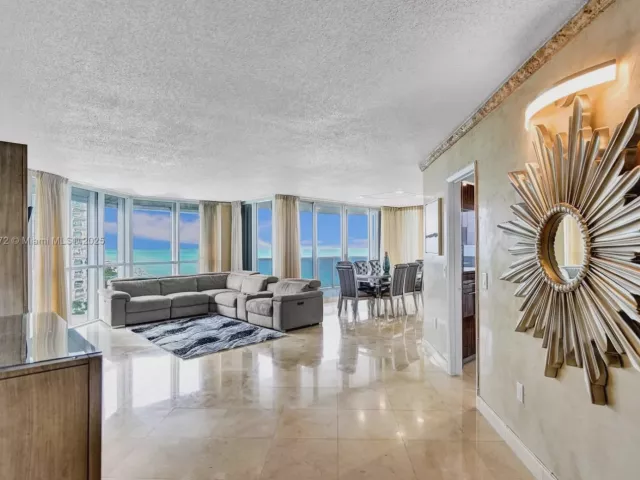 3-bedroom condo for rent in Sunny Isles Beach - 16711 Collins Ave 1208 - MondialRealty