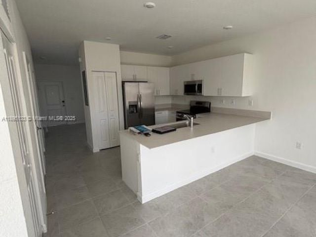 3-bedroom home for rent in Homestead - 27709 SW 155 CT - MondialRealty