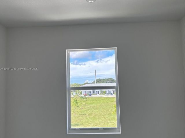 3-bedroom home for rent in Homestead - 27709 SW 155 CT - MondialRealty