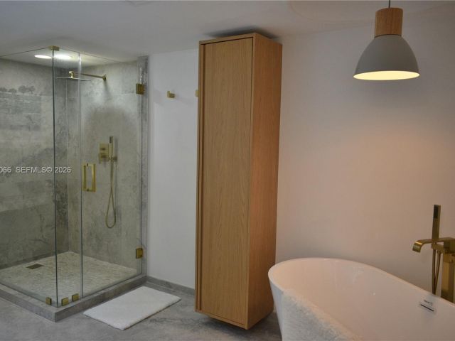 1-bedroom condo for rent in Hallandale Beach - 1865 S Ocean Dr 14N - MondialRealty