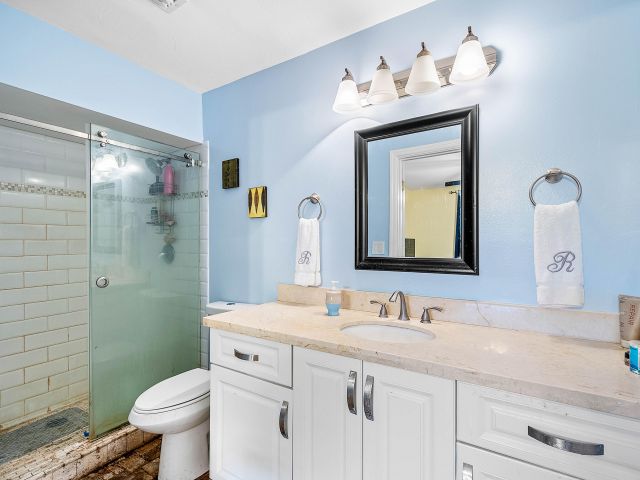 Home for sale at 301 NW 42nd Street - photo 6705057