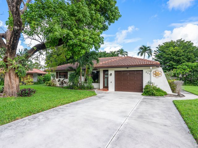 Home for sale at 301 NW 42nd Street - photo 6705070