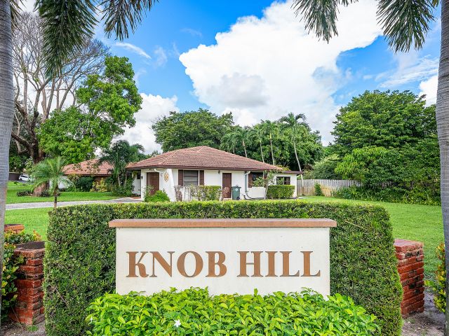 Home for sale at 301 NW 42nd Street - photo 6705073