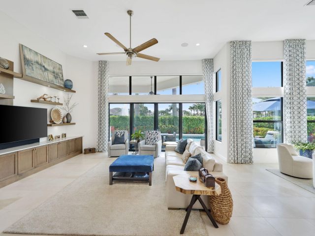 Home for sale at 2530 NW 71st Street - photo 6689120