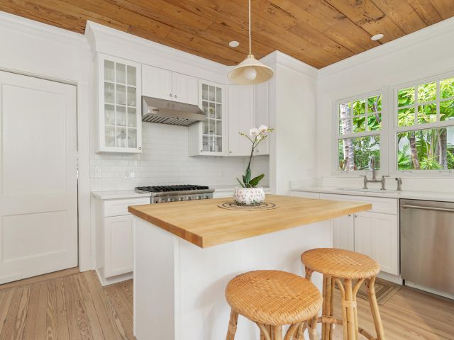 Home for rent at 203 Westminster Road - photo 6665164