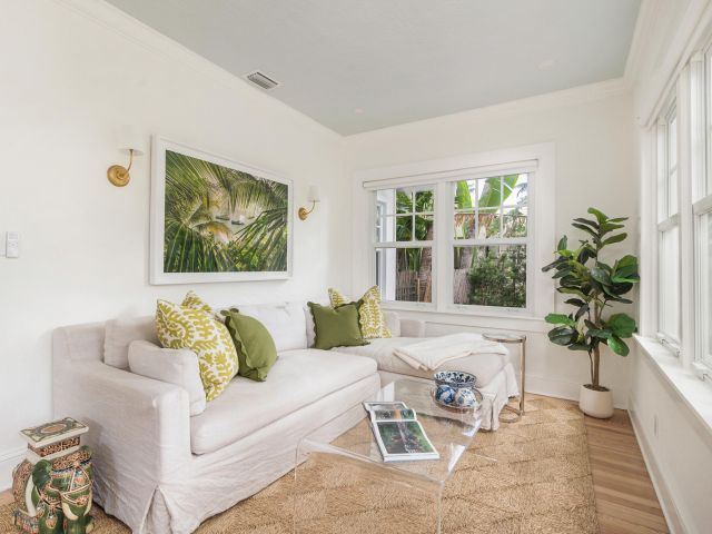 Home for rent at 203 Westminster Road - photo 6665170