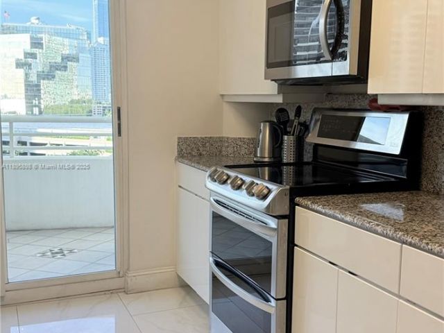 Apartment for sale  Unit #903 - photo 6661102