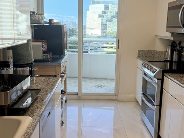 Apartment for sale  Unit #903 - photo 6661103