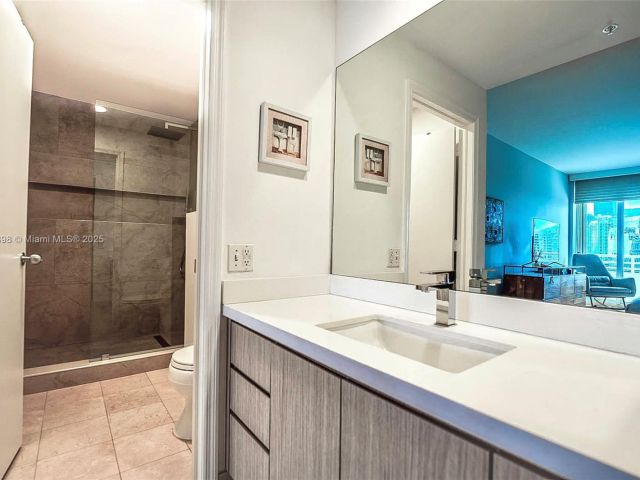 Apartment for sale  Unit #903 - photo 6661109