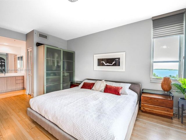 Apartment for sale  Unit #903 - photo 6661113