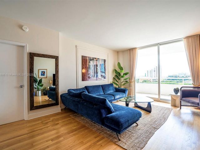 Apartment for sale  Unit #903 - photo 6661117