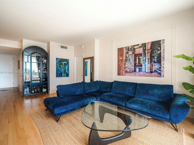 Apartment for sale  Unit #903 - photo 6661119