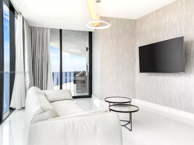 3-bedroom condo for sale in Sunny Isles Beach - 18555 Collins Ave 2805 - MondialRealty