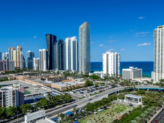 3-bedroom condo for sale in Sunny Isles Beach - 300 Sunny Isles Blvd 4-1901 - MondialRealty