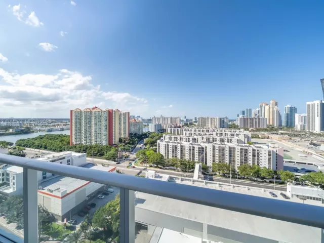3-bedroom condo for sale in Sunny Isles Beach - 300 Sunny Isles Blvd 4-1901 - MondialRealty