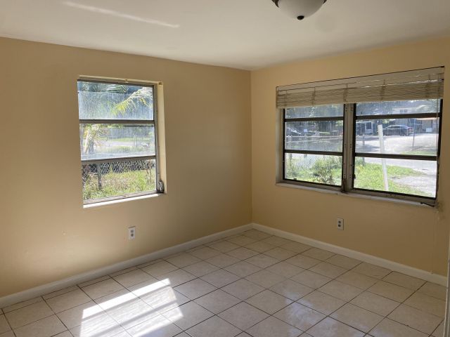 Home for rent at 2320 Sunrise Drive - photo 6663249