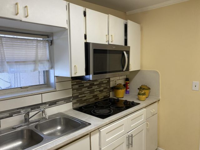 Home for rent at 2320 Sunrise Drive - photo 6663253