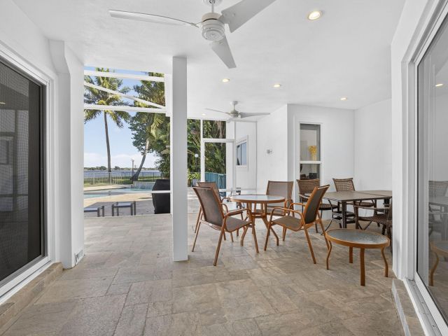 Home for sale at 4 Woodbrook Circle - photo 6682610