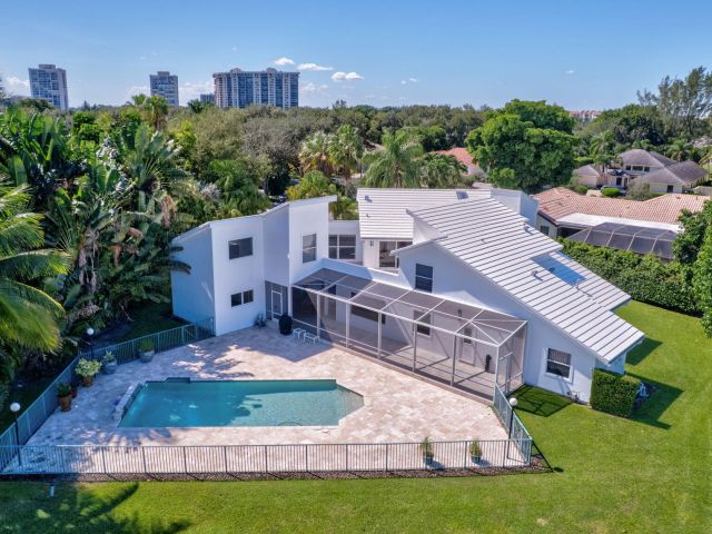 Home for sale at 4 Woodbrook Circle - photo 6682620