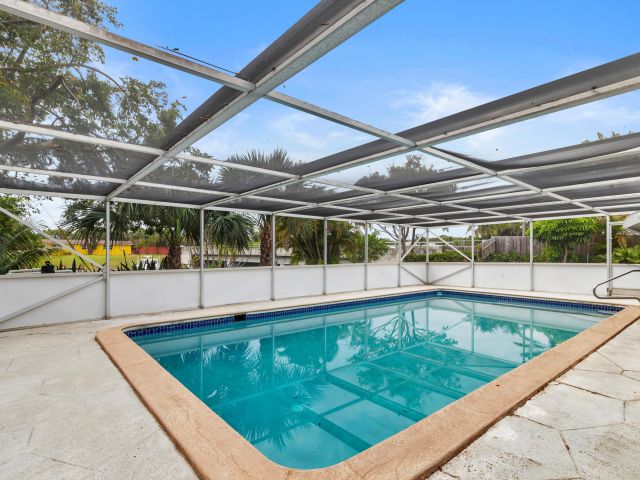 Home for rent at 250 Arlington Road - photo 6663270