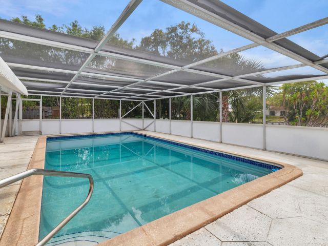 Home for rent at 250 Arlington Road - photo 6663271