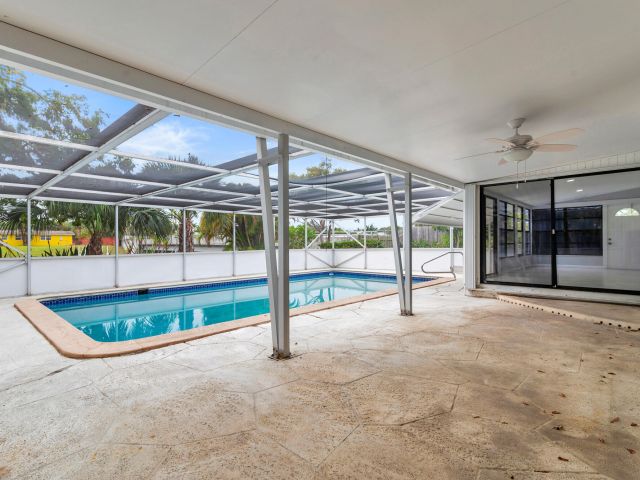 Home for rent at 250 Arlington Road - photo 6663272