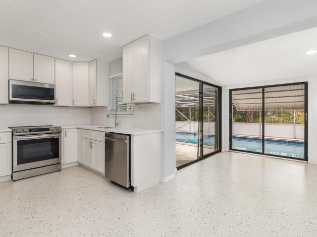 Home for rent at 250 Arlington Road - photo 6663279