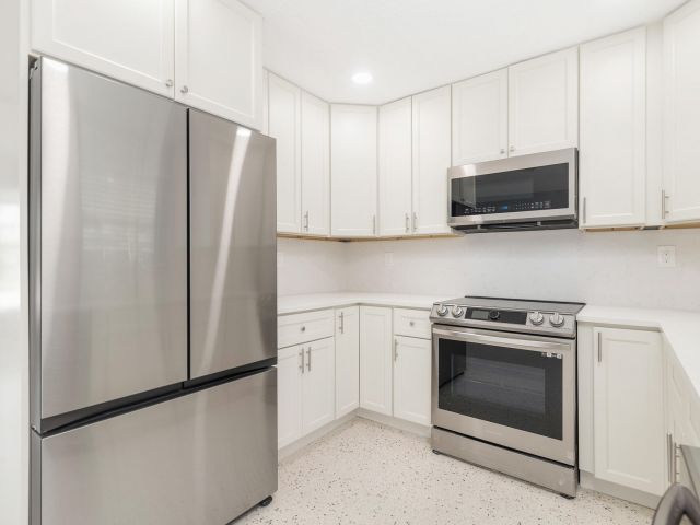 Home for rent at 250 Arlington Road - photo 6663280