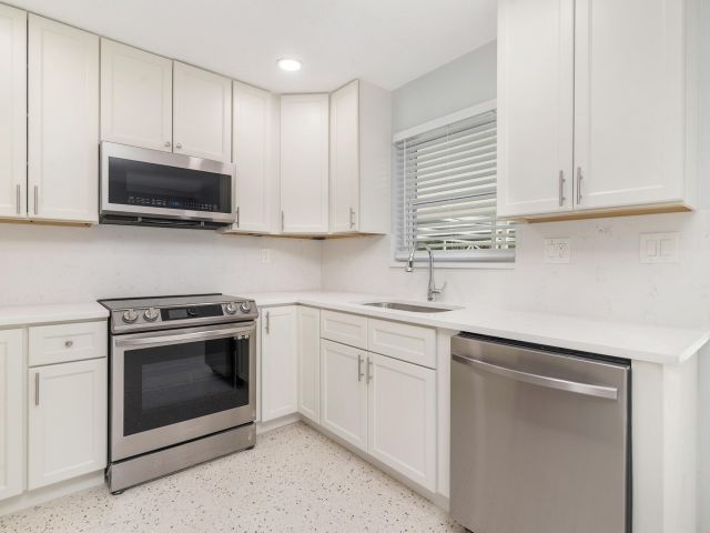 Home for rent at 250 Arlington Road - photo 6663281