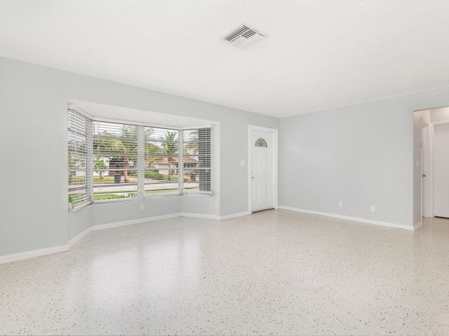 Home for rent at 250 Arlington Road - photo 6663284