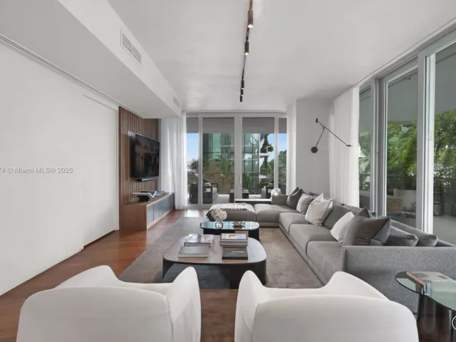 Apartment for sale  Unit #3B - photo 6664042