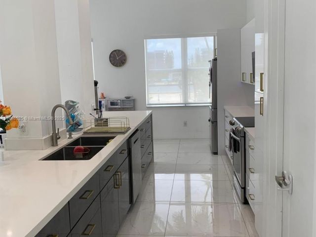 Apartment for sale  Unit #208N - photo 6671138