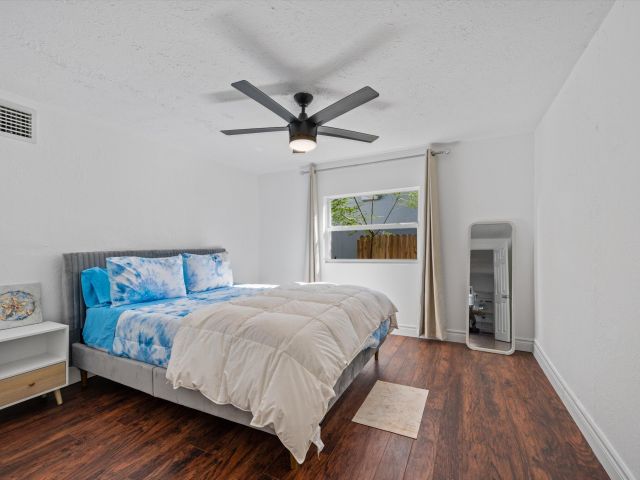 Home for sale at 724 Mcintosh Street - photo 6663290